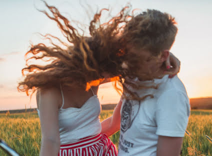 Fotógrafo de casamento Olga Urina (olyauryna). Foto de 1 de julho 2015