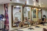 Lakme Salon photo 2