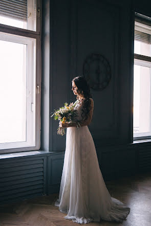 Fotógrafo de casamento Valeriya Garipova (vgphoto). Foto de 3 de julho 2019