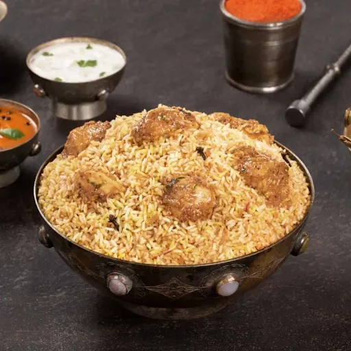 Chicken Dum Biryani (Har-dil-Azeez Murg)