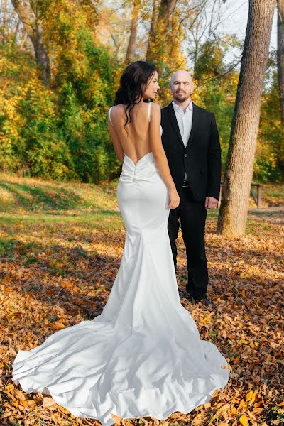 Fotografo di matrimoni Irina Miladinov (irinamiladinov). Foto del 29 novembre 2020