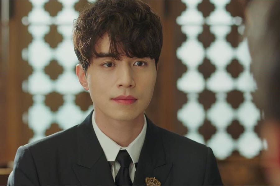 Lee-Dong-Wook-Goblin-2