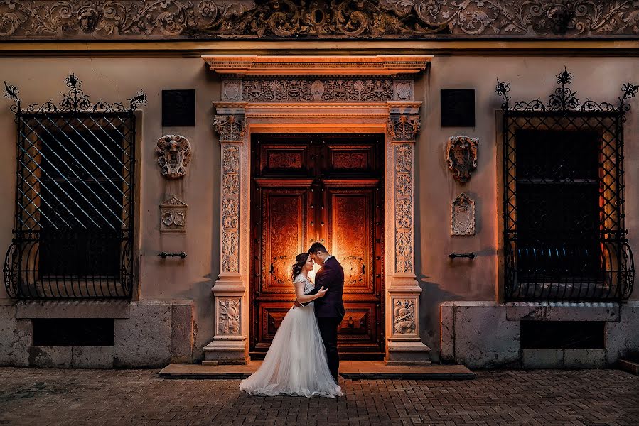 Fotógrafo de bodas Ionut Mircioaga (ionutmircioaga). Foto del 14 de junio 2022