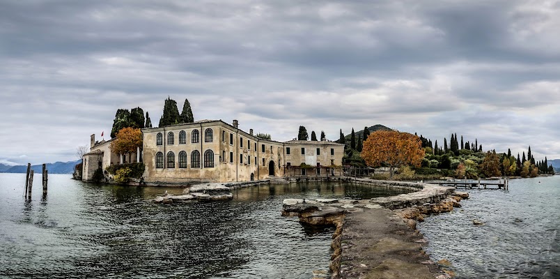 Il piccolo borgo di Punta San Vigilio di Hello