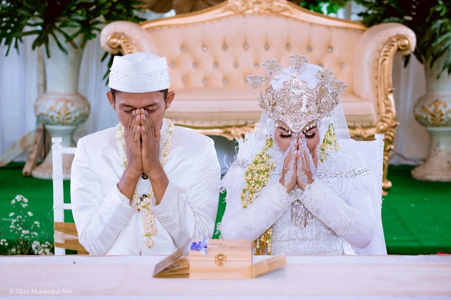 Fotógrafo de casamento Oksa Mubasarul Fikri (fikri). Foto de 21 de junho 2020