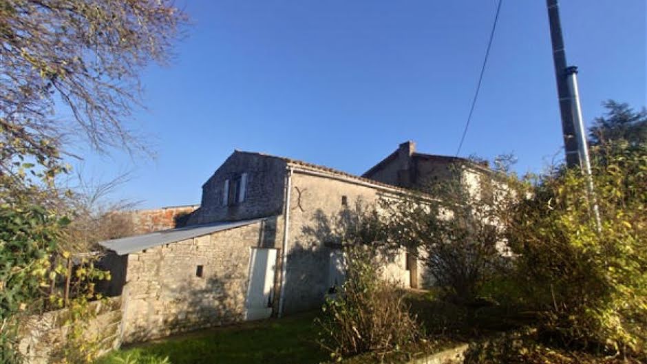 Vente maison   à Chef-Boutonne (79110), 95 000 €