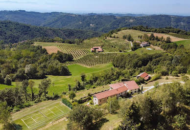 Corps de ferme avec jardin et piscine 14