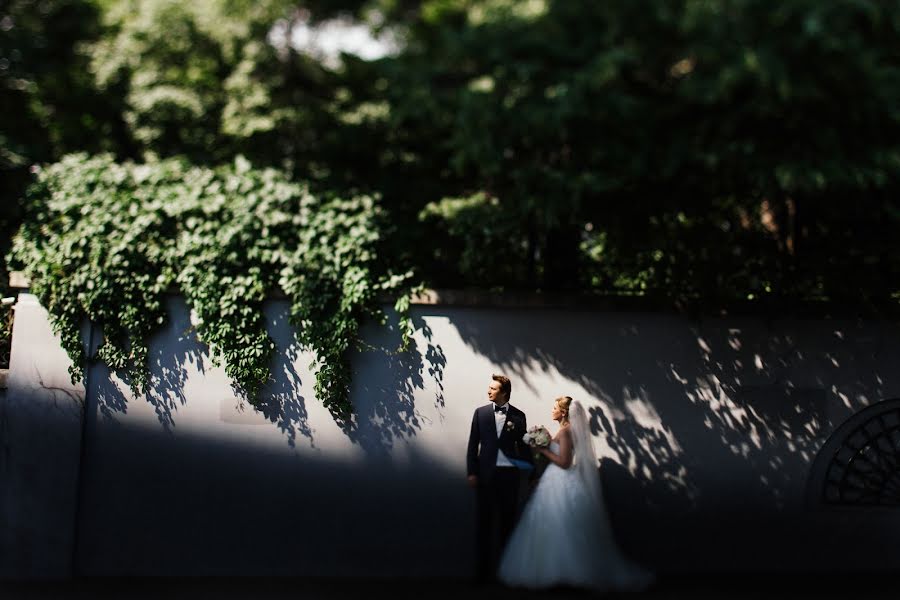 Fotógrafo de casamento Slava Semenov (ctapocta). Foto de 30 de outubro 2016