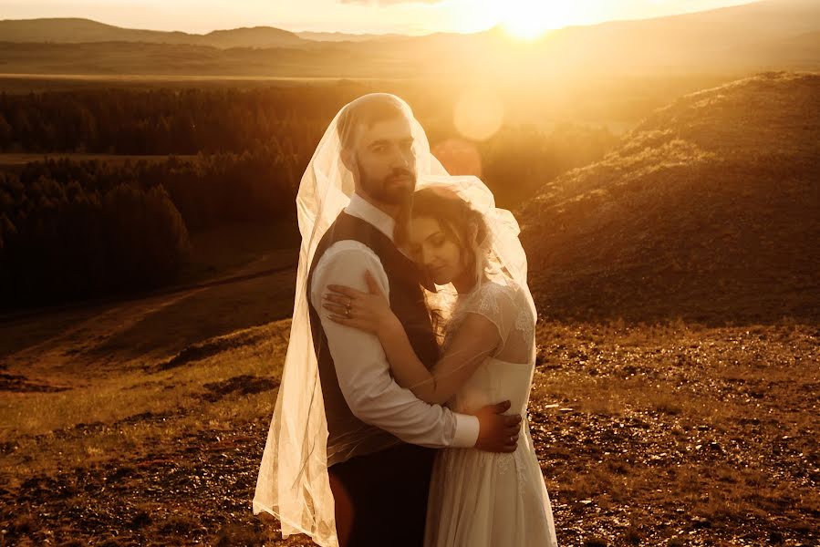 Fotógrafo de casamento Aleksandr Dubynin (alexandrdubynin). Foto de 7 de maio 2019