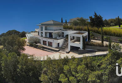 House with pool and terrace 13