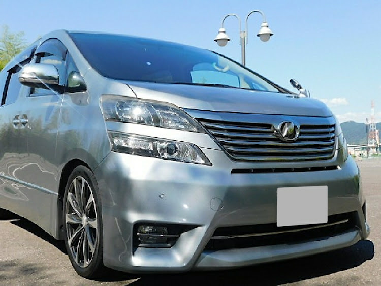 ヴェルファイアの販売中・社外ホイール・154000キロ・車検11月まで・カスタム多数に関するカスタム事例の投稿画像1枚目