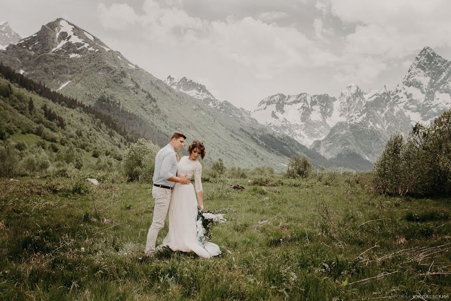 Wedding photographer Roman Yuklyaevskiy (yuklyaevsky). Photo of 1 December 2017