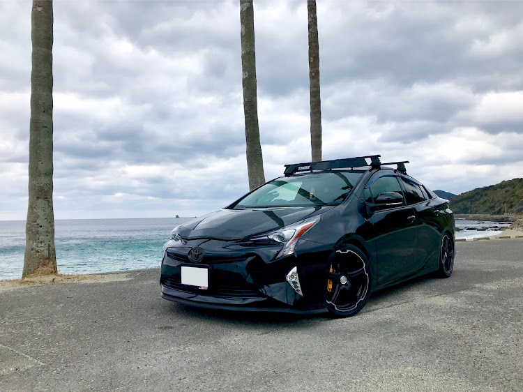 プリウスのドライブ・オーシャンビュー・usdm・CARTUNE映え・フェニーチェTT1に関するカスタム事例の投稿画像2枚目