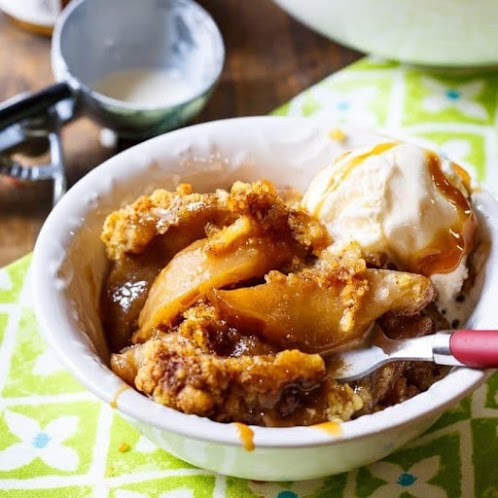 Click Here for Recipe: Slow Cooker Apple Cobbler
