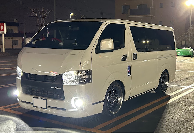 ハイエースバンのたいきさんが投稿したカスタム事例の投稿画像1枚目