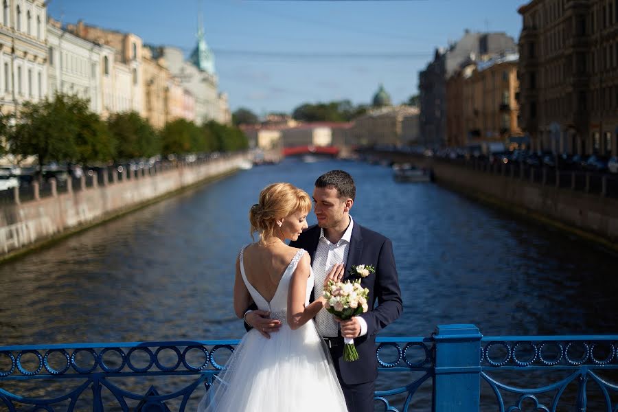 Fotógrafo de casamento Sergey Antonov (nikon71). Foto de 11 de setembro 2018