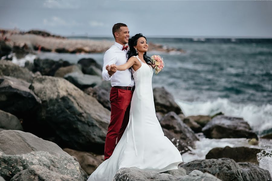 Fotografo di matrimoni Georgiy Galogre (galo). Foto del 11 settembre 2018