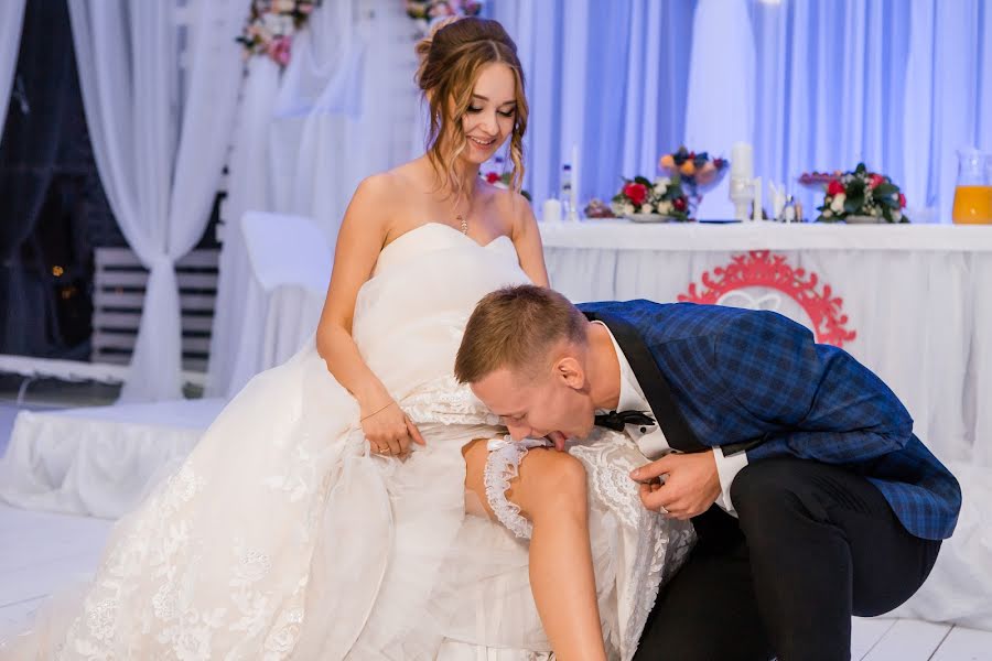 Jurufoto perkahwinan Anna Khomko (annahamster). Foto pada 11 Oktober 2018