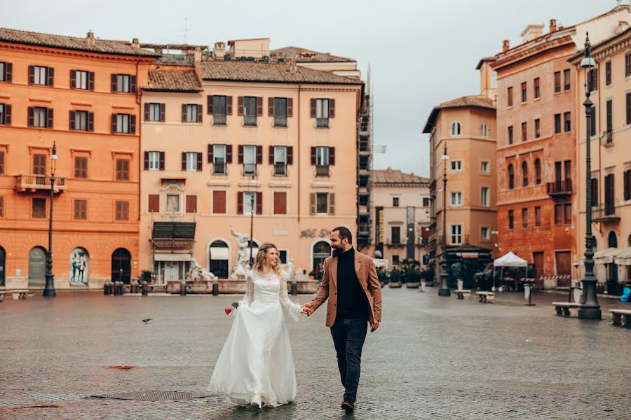 Fotografo di matrimoni Dmitry Agishev (romephotographer). Foto del 12 novembre 2019