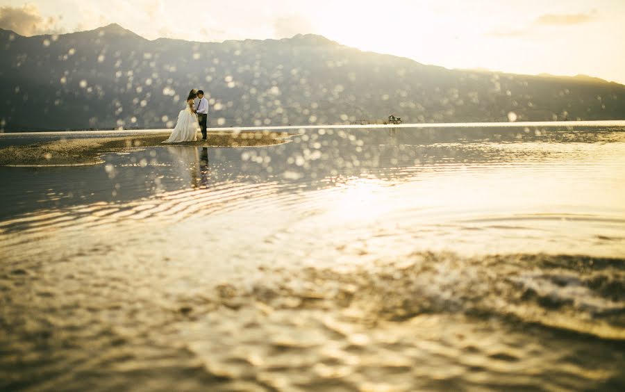 Fotógrafo de casamento Trung Dinh (ruxatphotography). Foto de 1 de outubro 2015