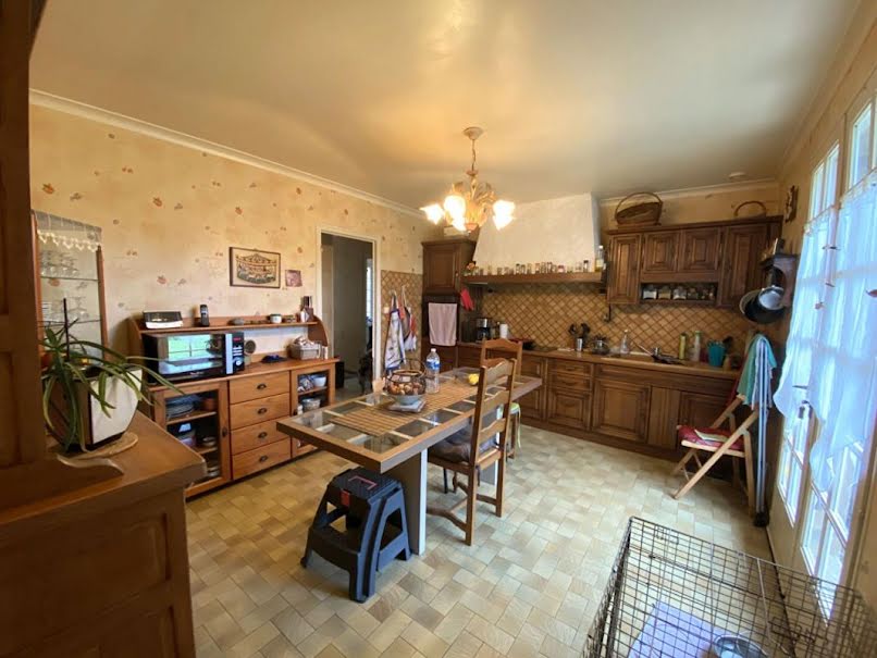 Vente maison 3 pièces 90 m² à Fontcouverte (17100), 180 000 €