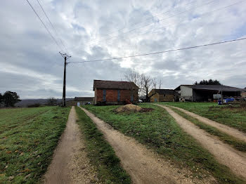 ferme à Savignac-de-Miremont (24)