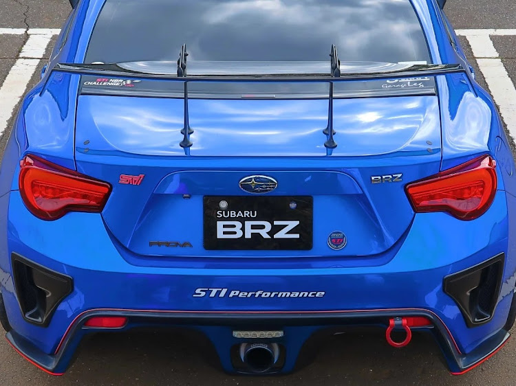 BRZのクラッチ慣らし中・S-craft ないる屋・86GR SPORT・GRリアスポイラー・理想のリア周りに関するカスタム事例の投稿画像3枚目