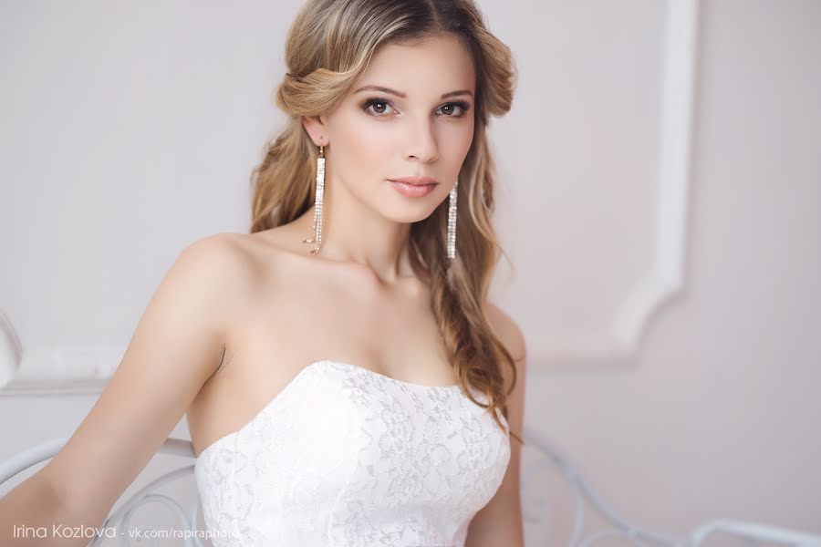 結婚式の写真家Irina Kozlova (irinakozlova)。2015 8月4日の写真
