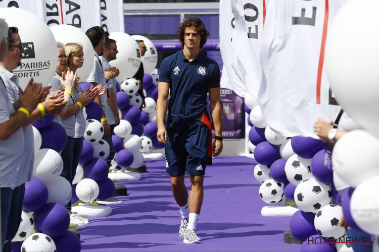 Mile Svilar heeft het verkorven bij Anderlecht en nu ook bij de Belgische U19 van Gert Verheyen: "Ik trek mijn conclusies, laat het maar"