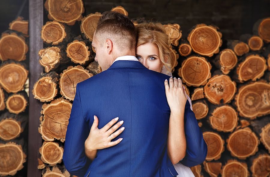 Fotógrafo de bodas Sergey Mikhnenko (sergnovo). Foto del 1 de octubre 2017