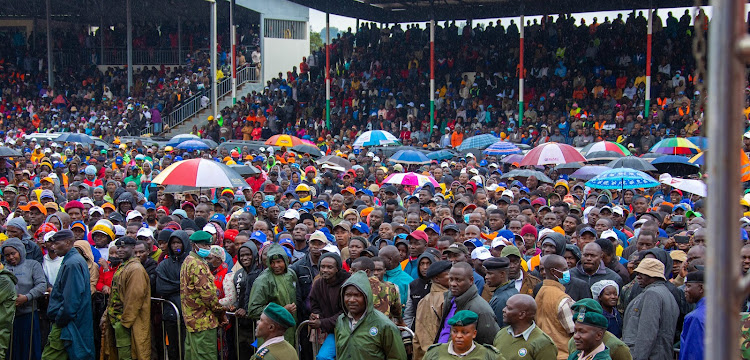 The residents of Kisii came out in large numbers to support the Azimio team on August 2,2022, despite the weather conditions.