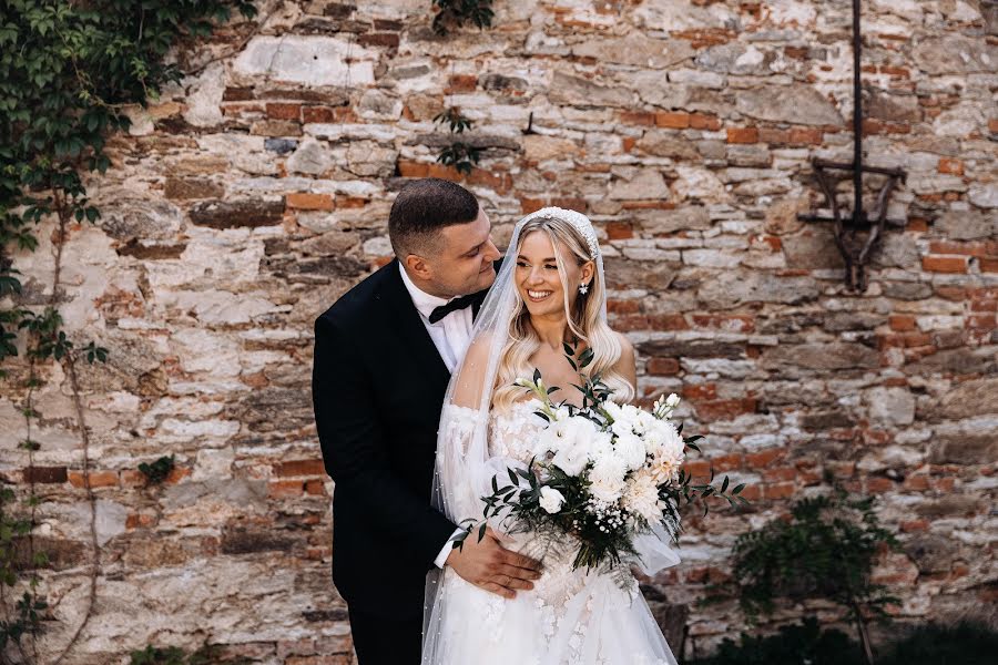 Fotógrafo de casamento Tatyana Khotlubey (tanyakhotlubiei). Foto de 15 de maio 2023