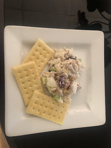 Chicken Salad served with crackers. 