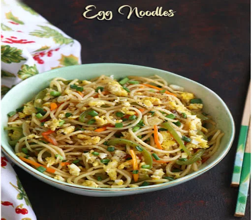 Egg Classic Hakka Noodles