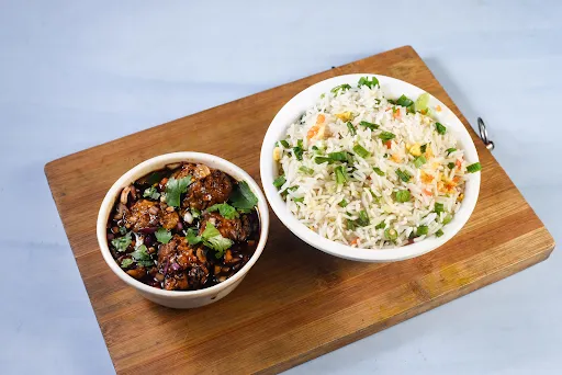 Veg Fried Rice With Chicken Manchurian [4 Pieces] Combo