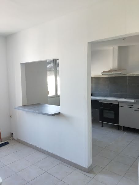 Location  appartement 2 pièces 40.97 m² à Marseille 4ème (13004), 650 €