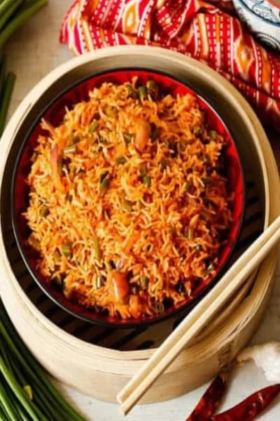 Veg Chilli Garlic Fried Rice [750Ml Box]