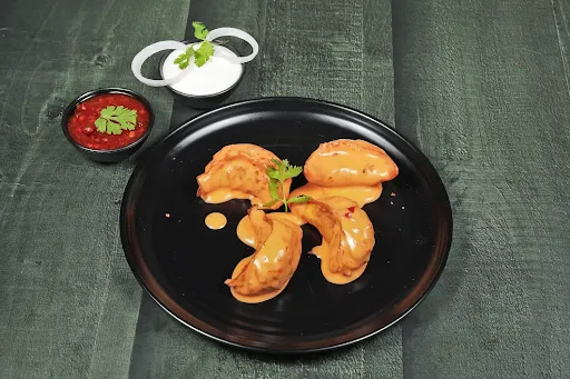 Paneer Tikka Gravy Momos [4 Pieces]