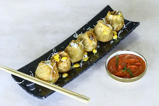 Kurkure Cheesy Corn Chilli Momos [6 Pieces]