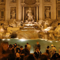 Fontana di trevi  di 