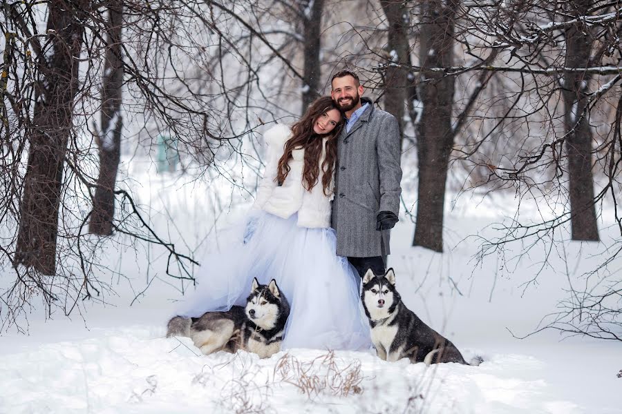 Fotografo di matrimoni Darya Nikitina (darianik). Foto del 24 gennaio 2016