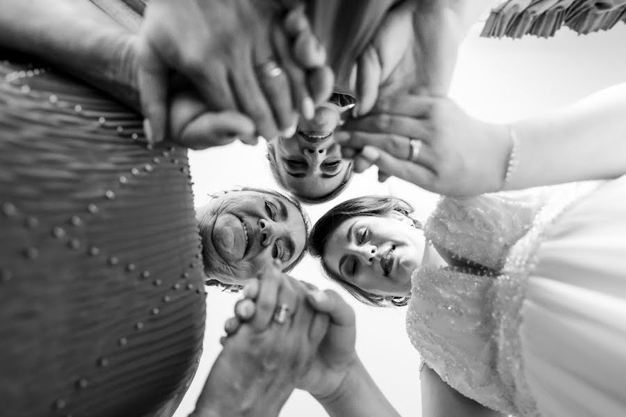 Fotografo di matrimoni Cezar Gabriel Udrea (gabrielroselens). Foto del 18 agosto 2022