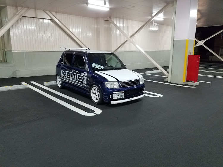 ミラの地下駐車場・なんとかニャるさ～の日々に関するカスタム事例の投稿画像2枚目