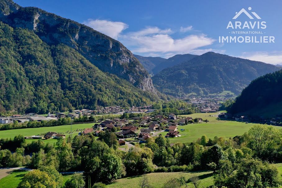 Vente terrain  1770 m² à Thônes (74230), 260 000 €