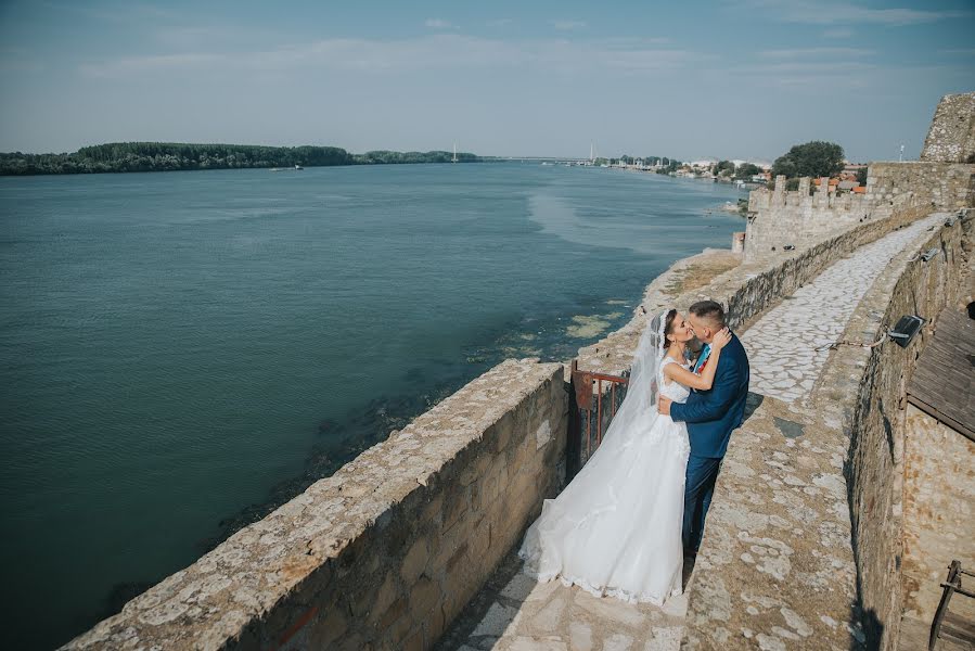 婚礼摄影师Vladimir Djajic（vladimir3011）。2018 9月14日的照片