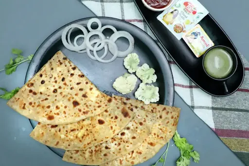 Gobhi Masala Paratha [serves 1]