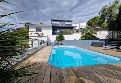 House with pool and terrace 11