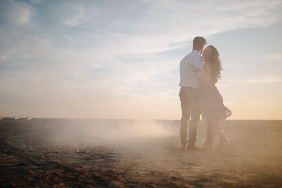 Wedding photographer Maksim Stanislavskiy (stanislavsky). Photo of 25 January 2019