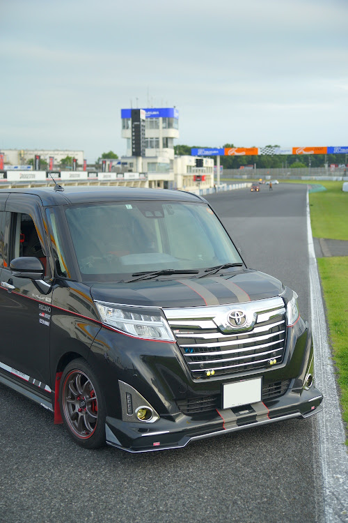 ルーミーカスタムの体験走行・TC2000・筑波サーキット・レーサー気分に関するカスタム事例の投稿画像4枚目