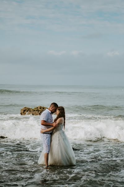 Wedding photographer Paola Reyorn (paolareyorn). Photo of 12 April 2019